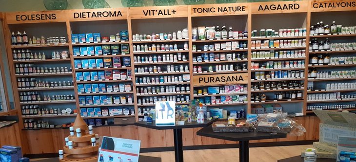 Espace santé et bien-être shop in shop aménagé avec les marques partenaires Gelixa